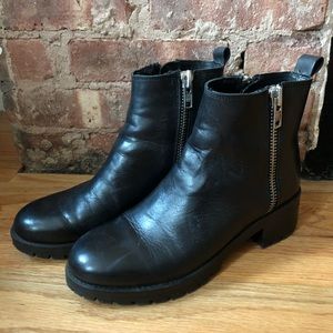 maci zippered ankle boot